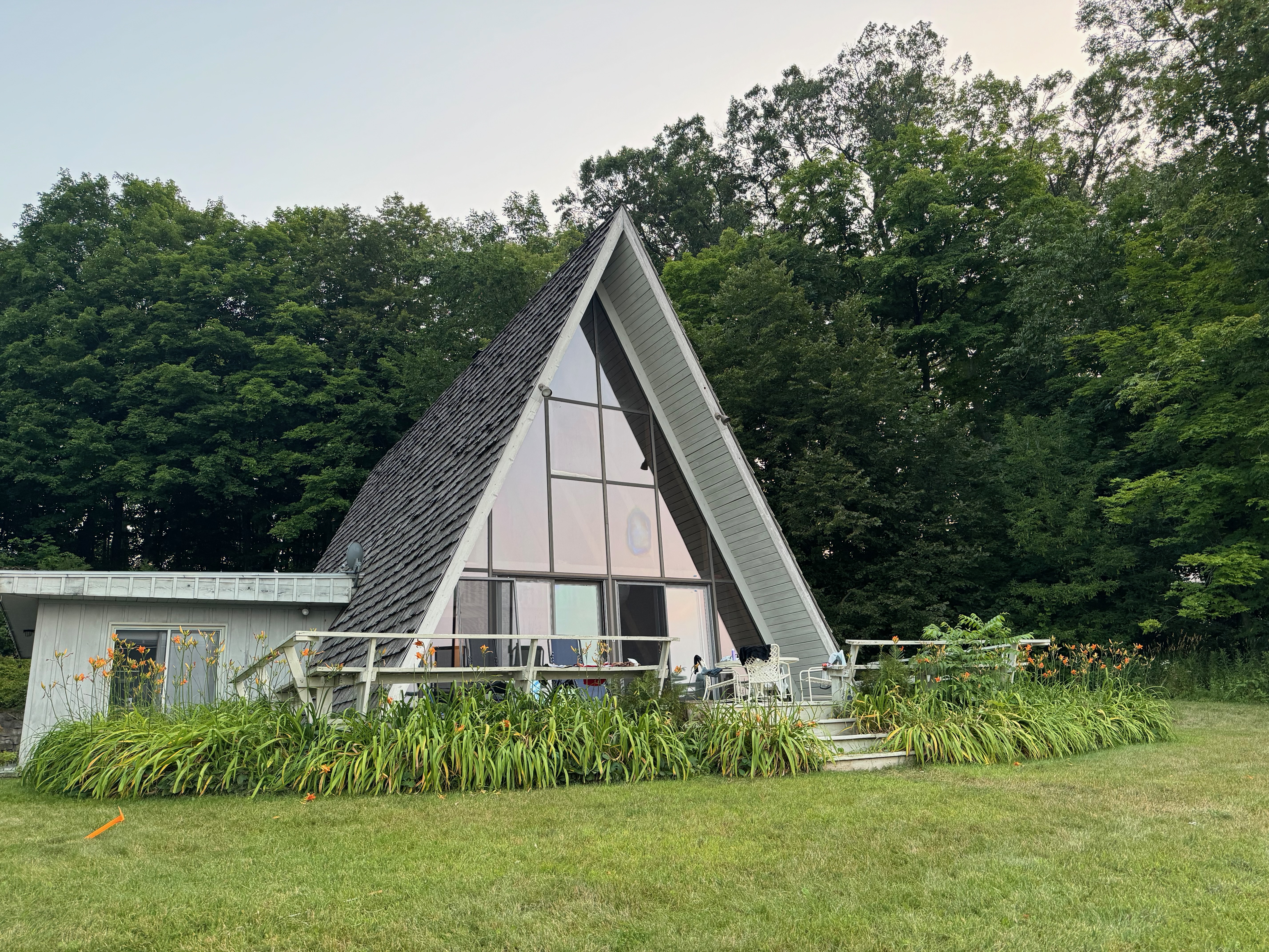 Exterior of the cabin